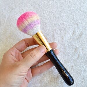Guerlain Paris Météorites Rainbow Powder Brush – Made in France Goat Hair